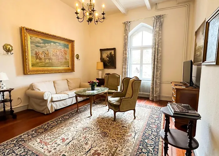 Burg Satzvey 乡村民宿