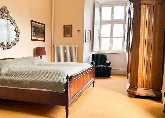 Burg Satzvey 乡村民宿 梅谢尼希